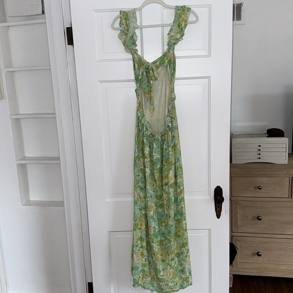 Showpo Green Floral Maxi Dress - Picture 10 of 12